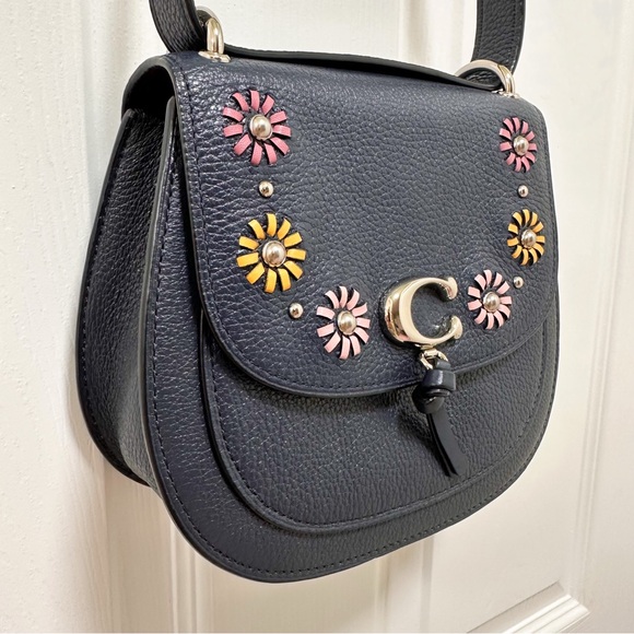 Coach Remi Saddle Bag Midnight Pebble Leather Daisy Appliqué - Picture 3 of 16